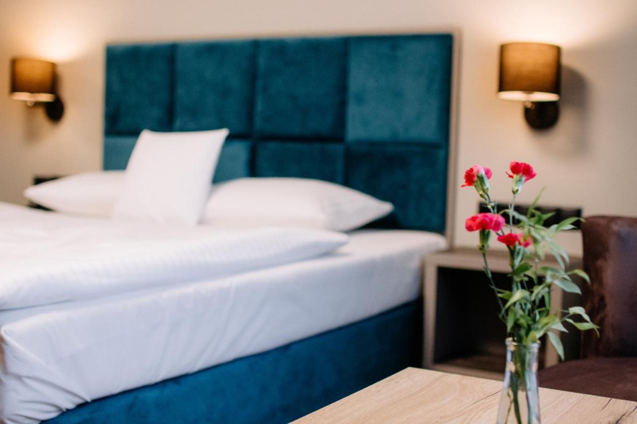 Ruben Hotel Zielona Gora Exteriér fotografie